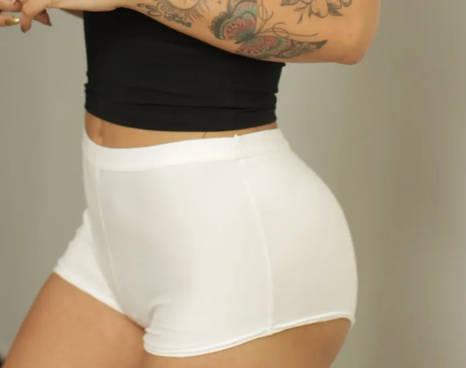 shortblanco2.webp